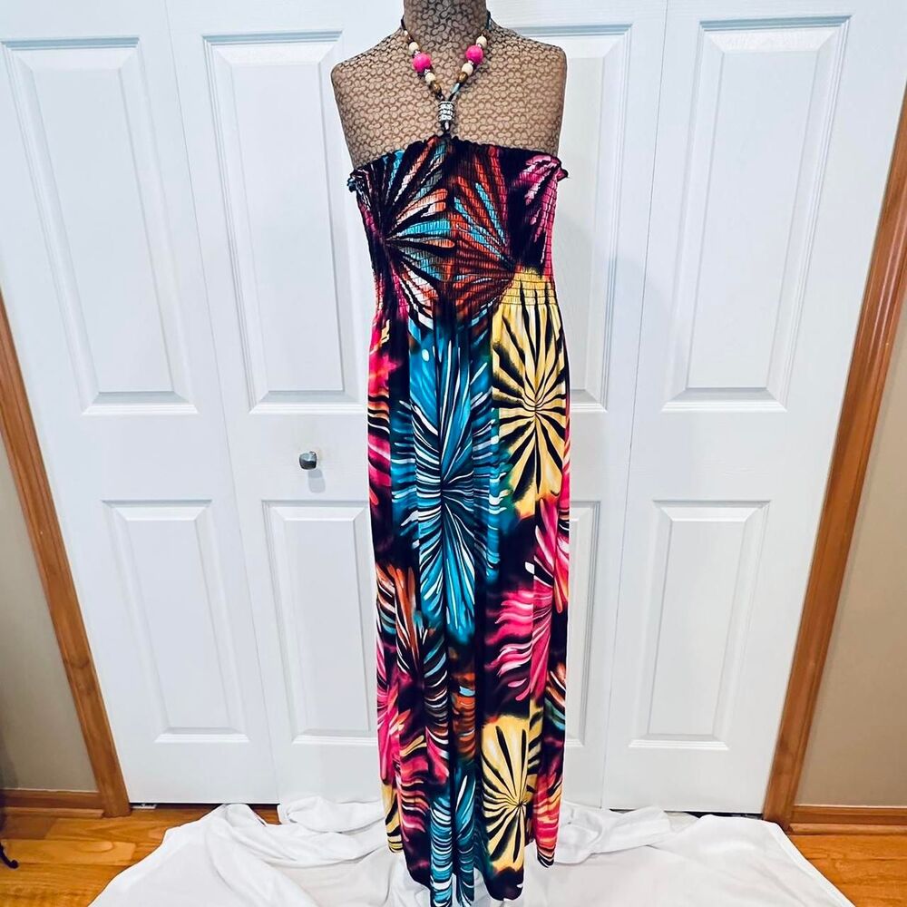 Chesley Maxi Dress Size large NWT